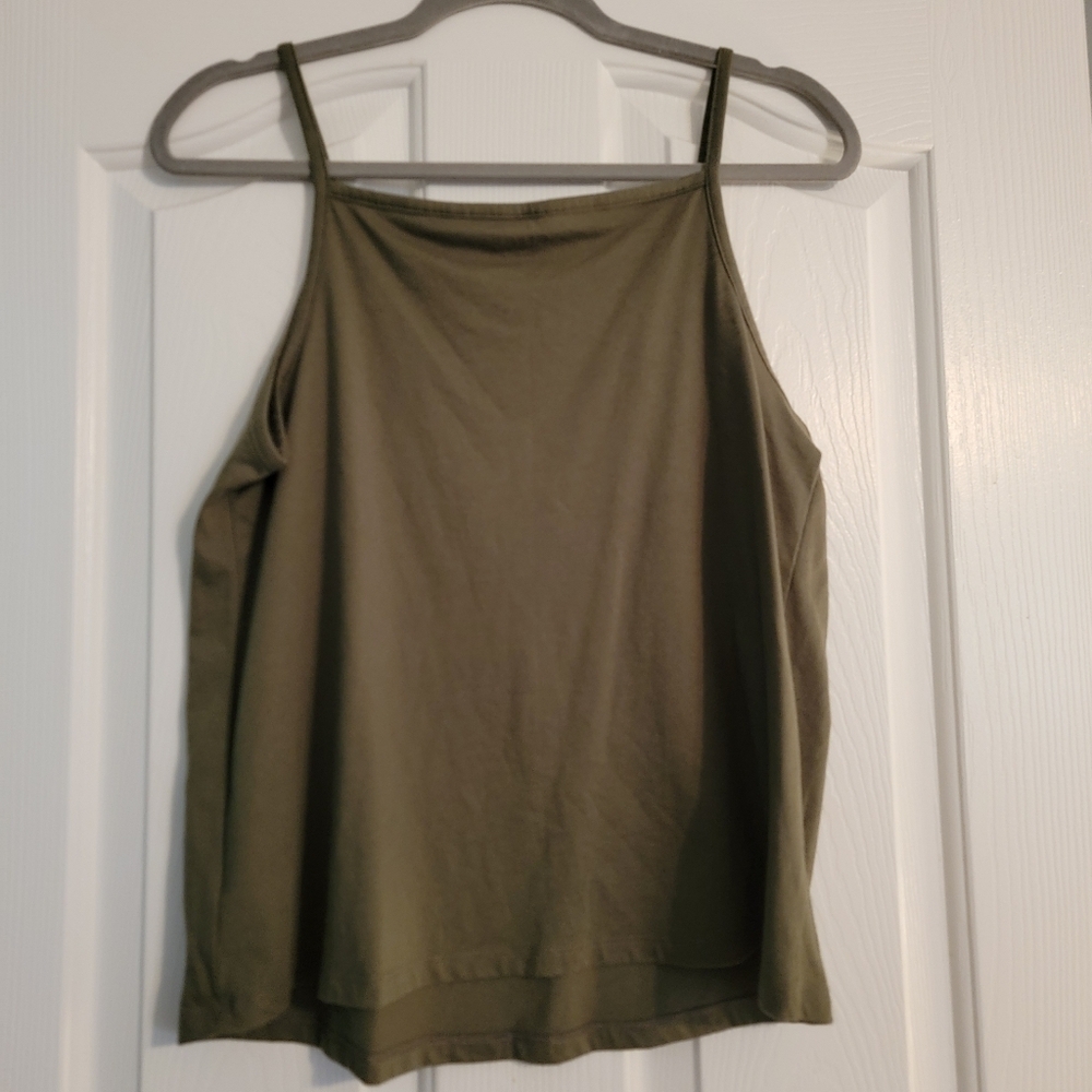 Old Navy Olive Green Relaxed Strappy Tank - Picture 2 of 3